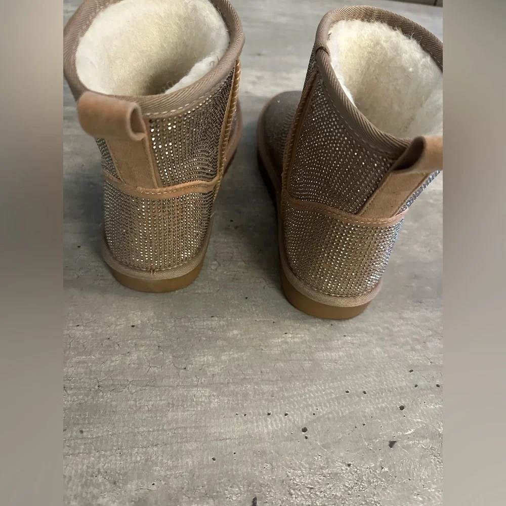 CCOCCI PRESLEY BEDAZZLED FUR-LINED ANKLE BOOTS SIZE 39
